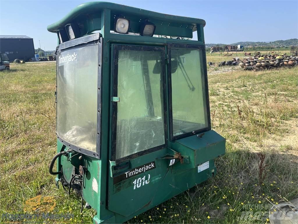 Timberjack 1010 Кабіна