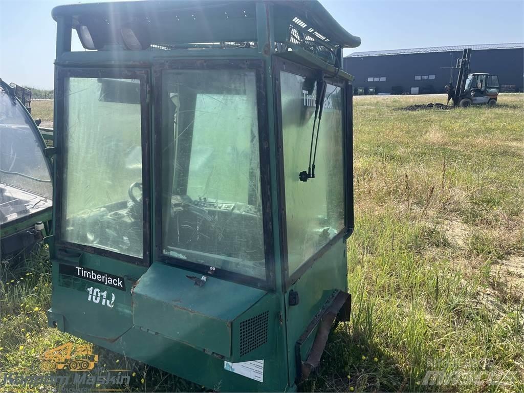 Timberjack 1010 Кабіна