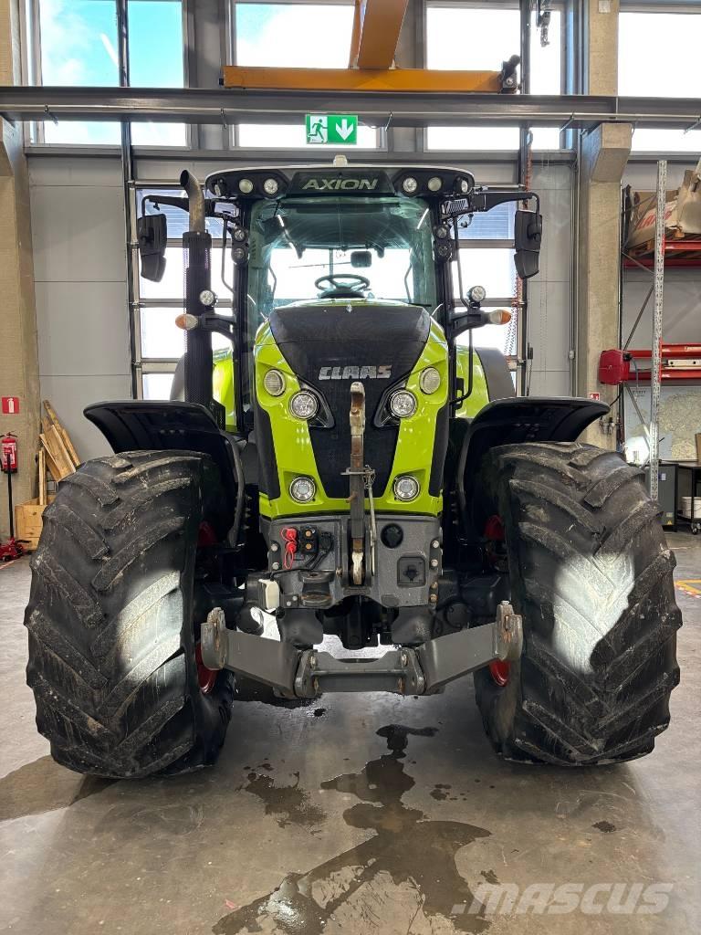 CLAAS Axion 830 CIS Трактори