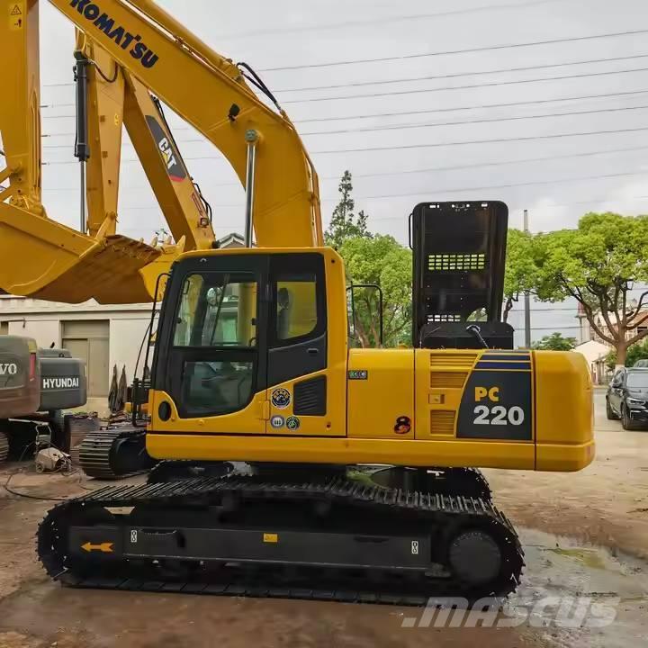 Komatsu PC220-8 Гусеничні екскаватори