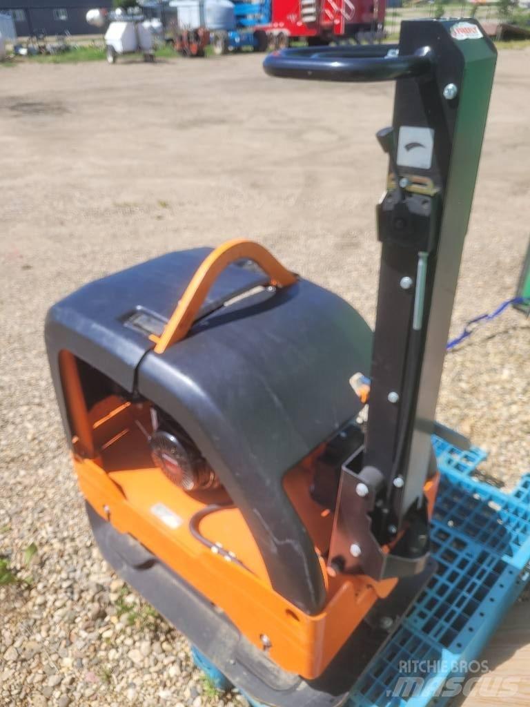 Atlas Copco RP400 Причепні віброкатки