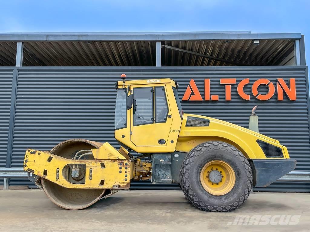 Bomag BW 213 D H-4 Грунтові котки