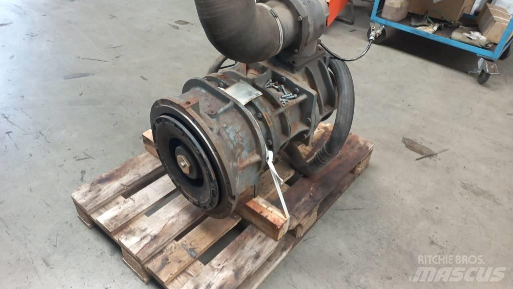 Atlas Copco XAMS 407 Компресори