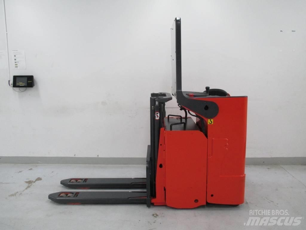Linde L12LS Самохідні електроштабелери