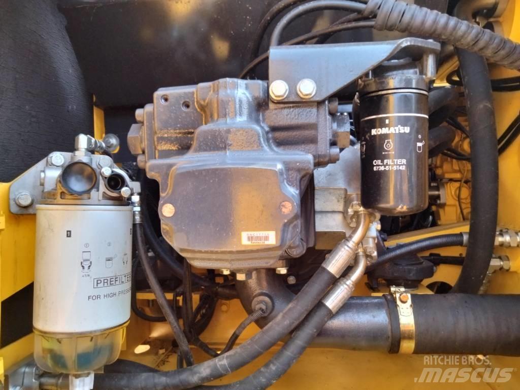 Komatsu PC 240 Гусеничні екскаватори