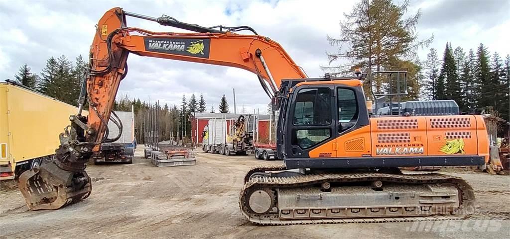 Doosan DX300 LC-7 Гусеничні екскаватори