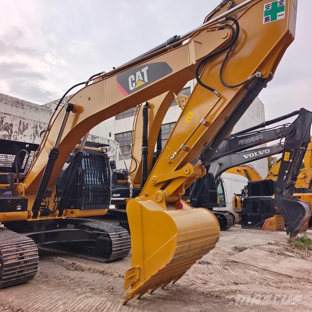 CAT 324 D2L Гусеничні екскаватори