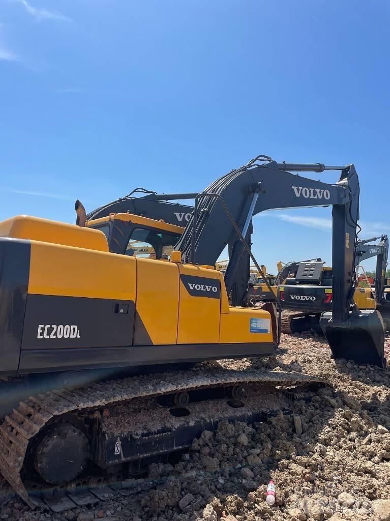Volvo EC200 Гусеничні екскаватори