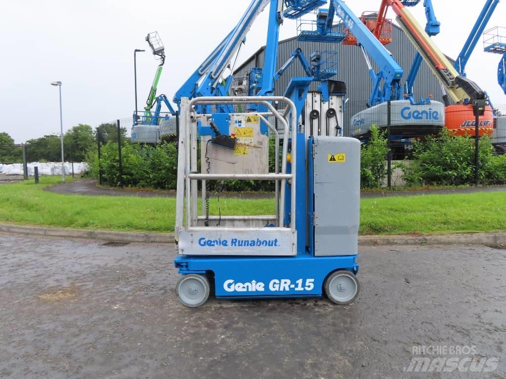 Genie GR 15 Вертикальні щоглові підйомники
