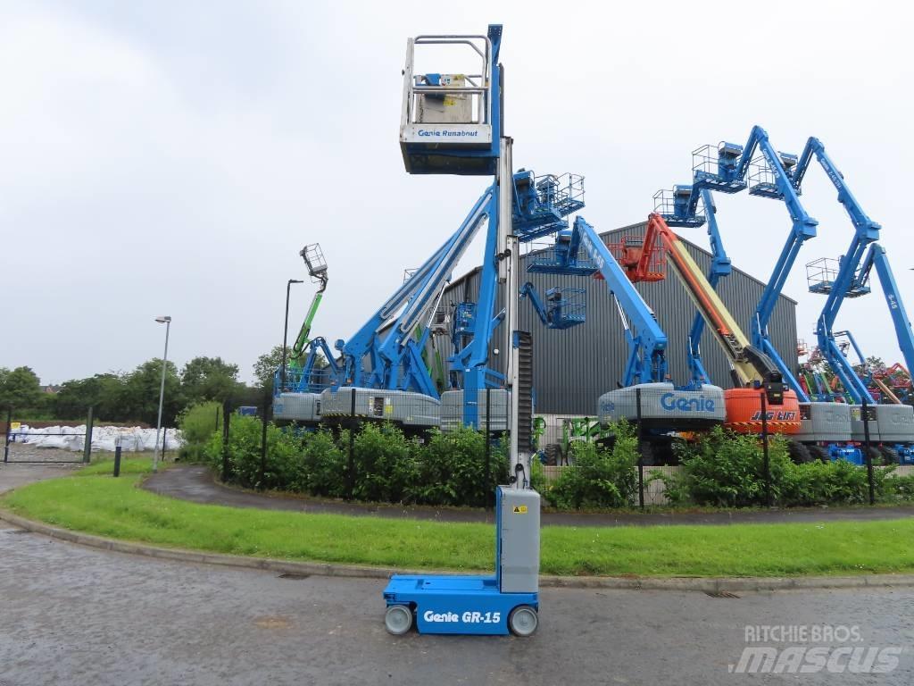Genie GR 15 Вертикальні щоглові підйомники