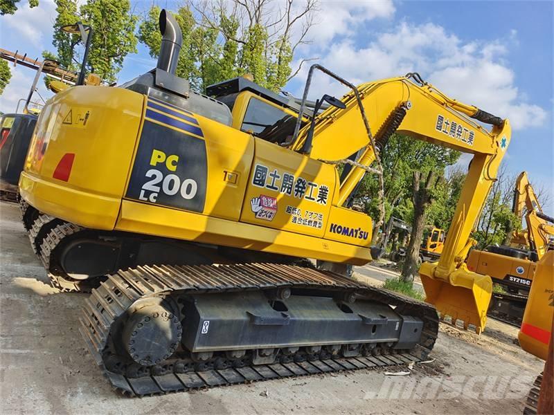 Komatsu PC 200 Гусеничні екскаватори