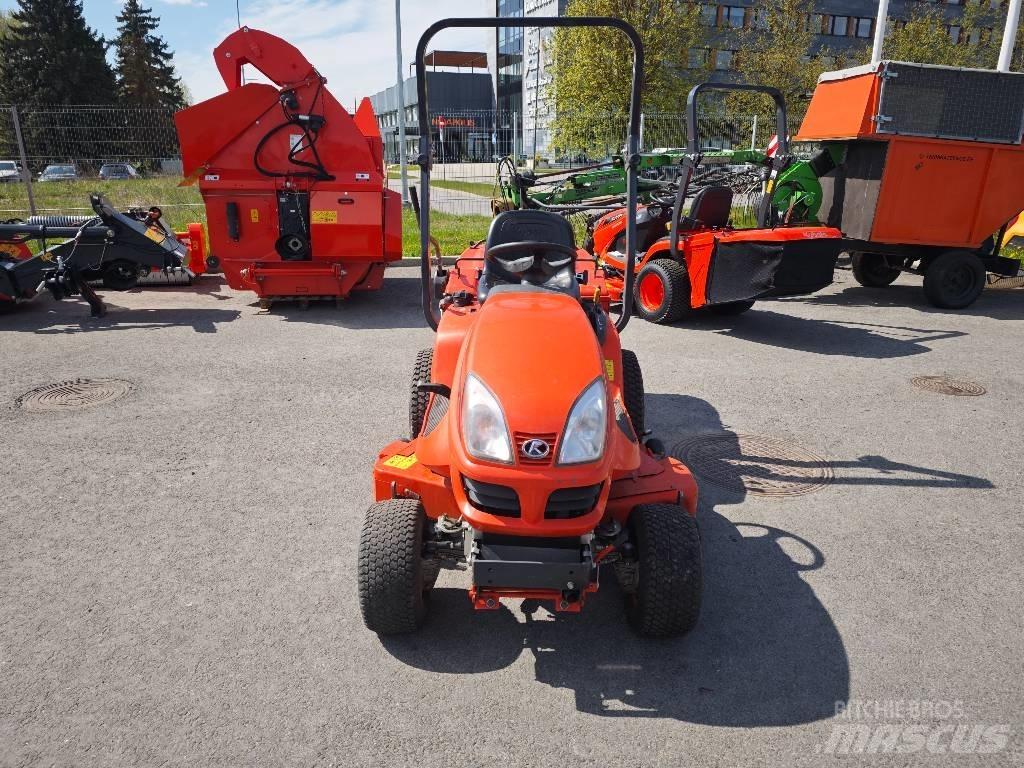 Kubota GR 2120 Самохідні газонокосарки