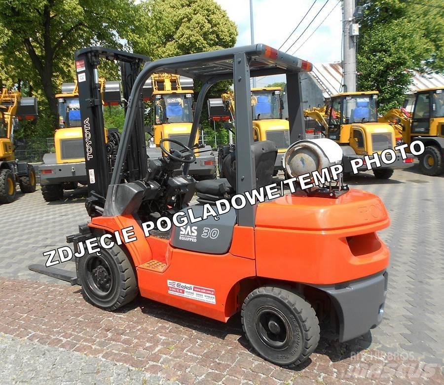 Toyota 02-7FGF30 Газові навантажувачі