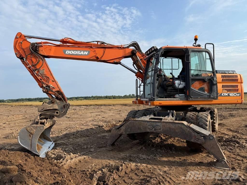 Doosan DX 160 W-3 Колісні екскаватори