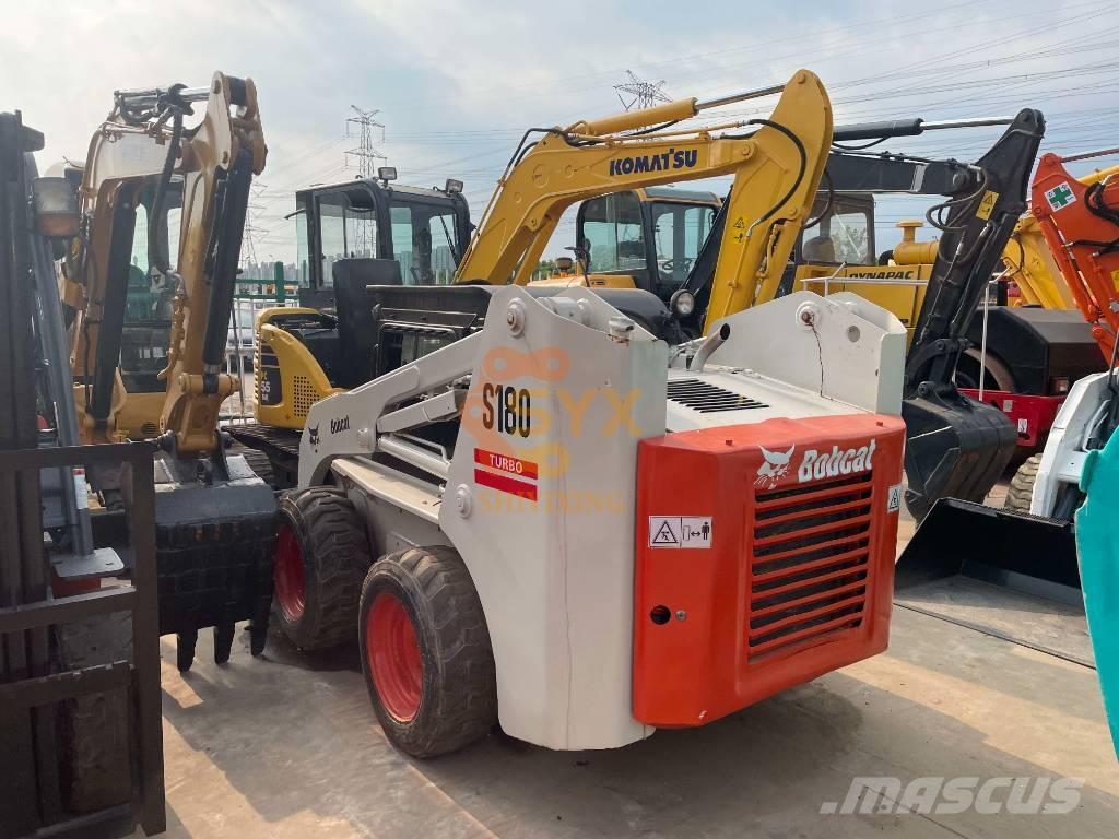 Bobcat S180 Міні-навантажувачі