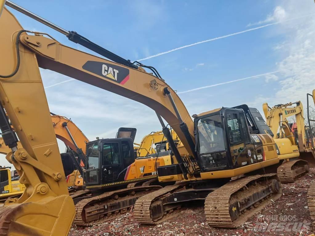CAT 325 D2 Гусеничні екскаватори