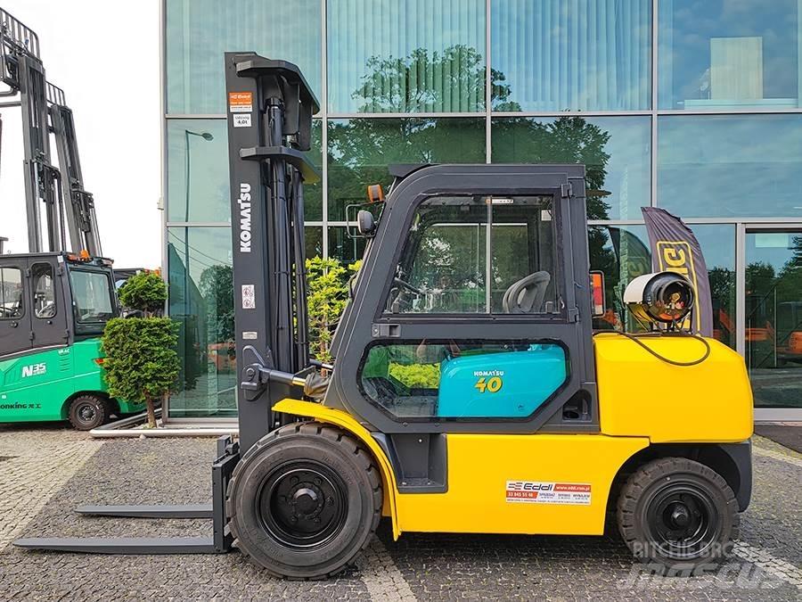 Komatsu FG40T-7 Газові навантажувачі