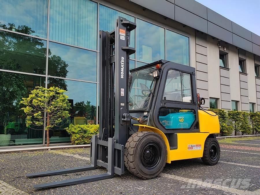 Komatsu FG40T-7 Газові навантажувачі
