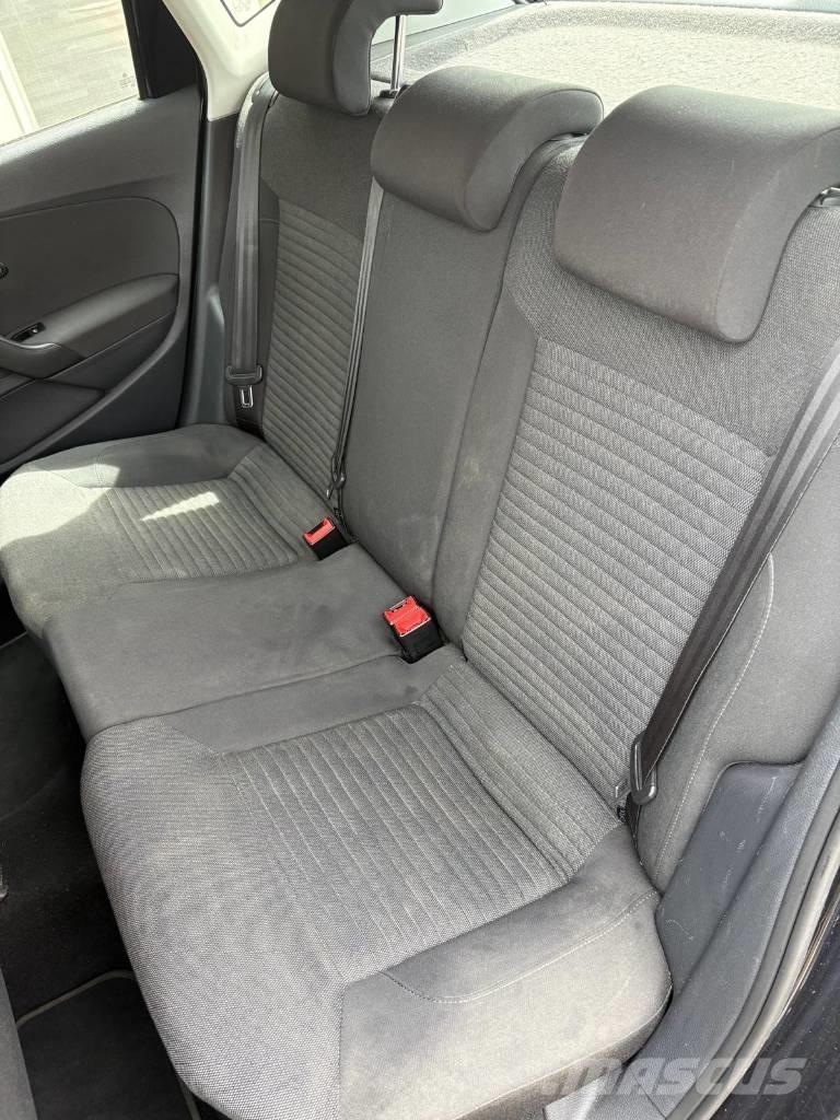 Volkswagen Polo Автомобілі