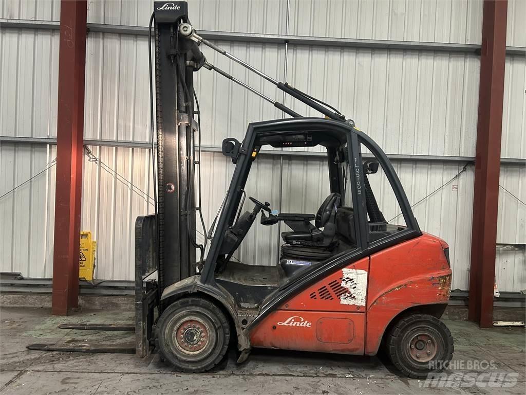 Linde H30D Дизельні навантажувачі