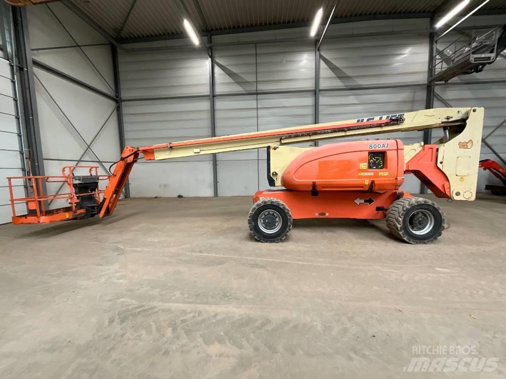 JLG 800 AJ Колінчаті підйомники