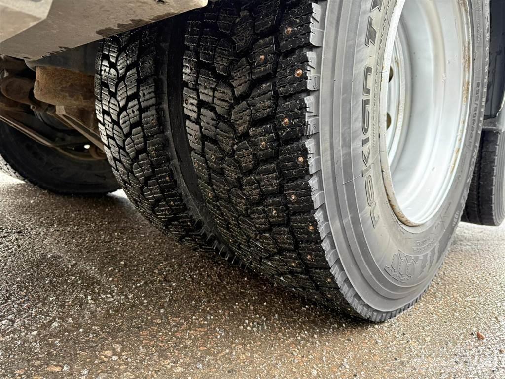 Volvo FM380 6x2 Фургони