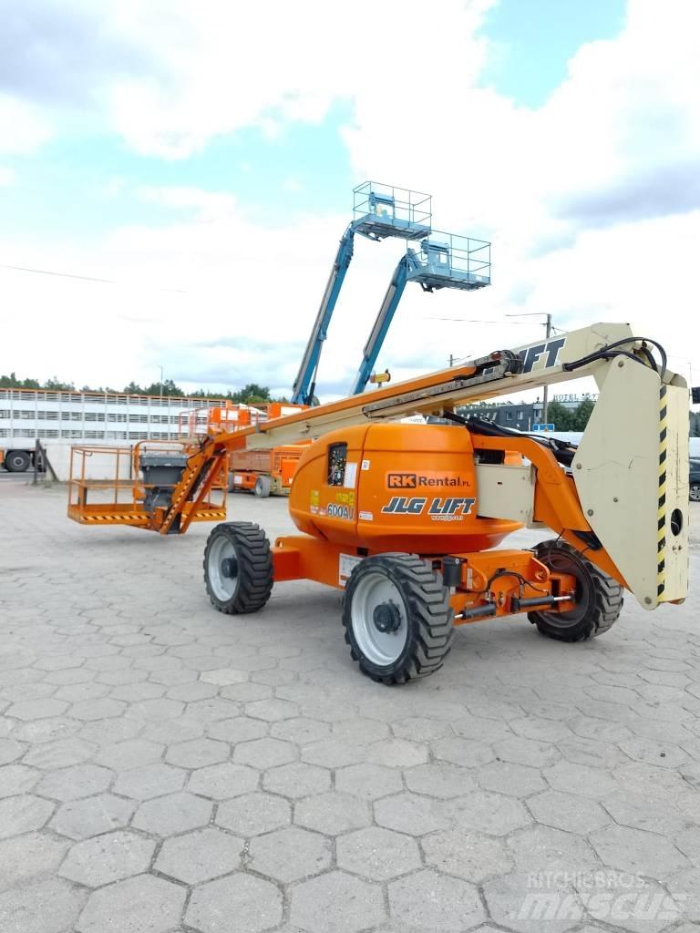 JLG 600 AJ Колінчаті підйомники