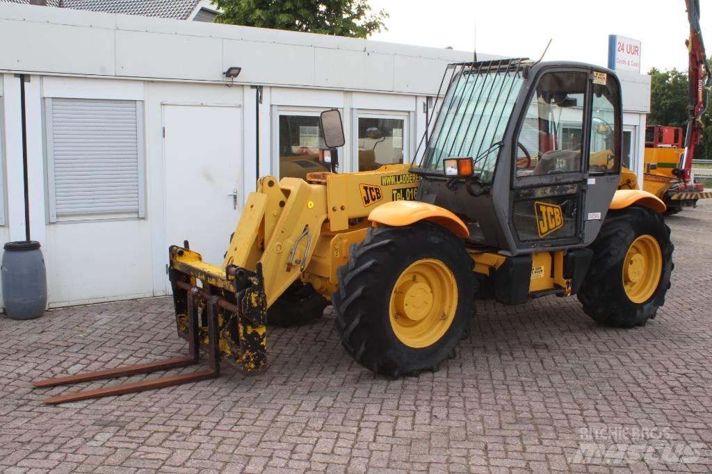 JCB 530-70 Телескопічні навантажувачі