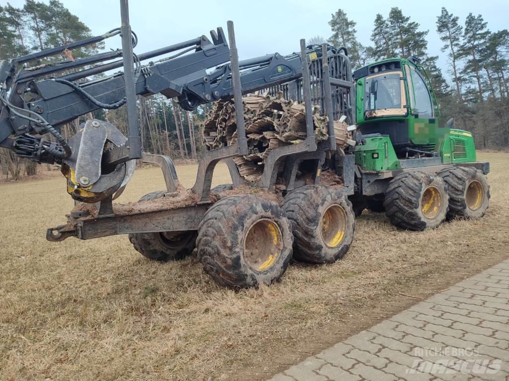 John Deere 1010 E Форвардери