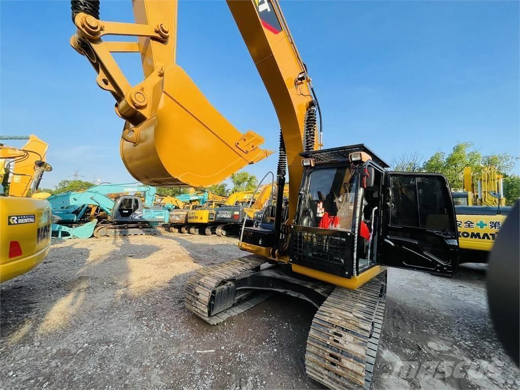 CAT 320D2L Гусеничні екскаватори