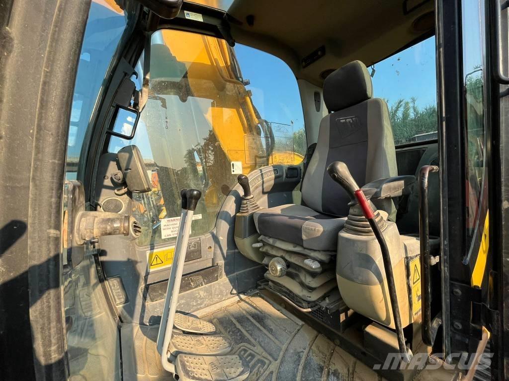 JCB JS 190 N LC Гусеничні екскаватори