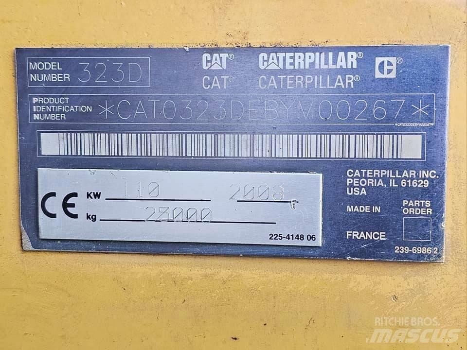 CAT 323 D L Гусеничні екскаватори