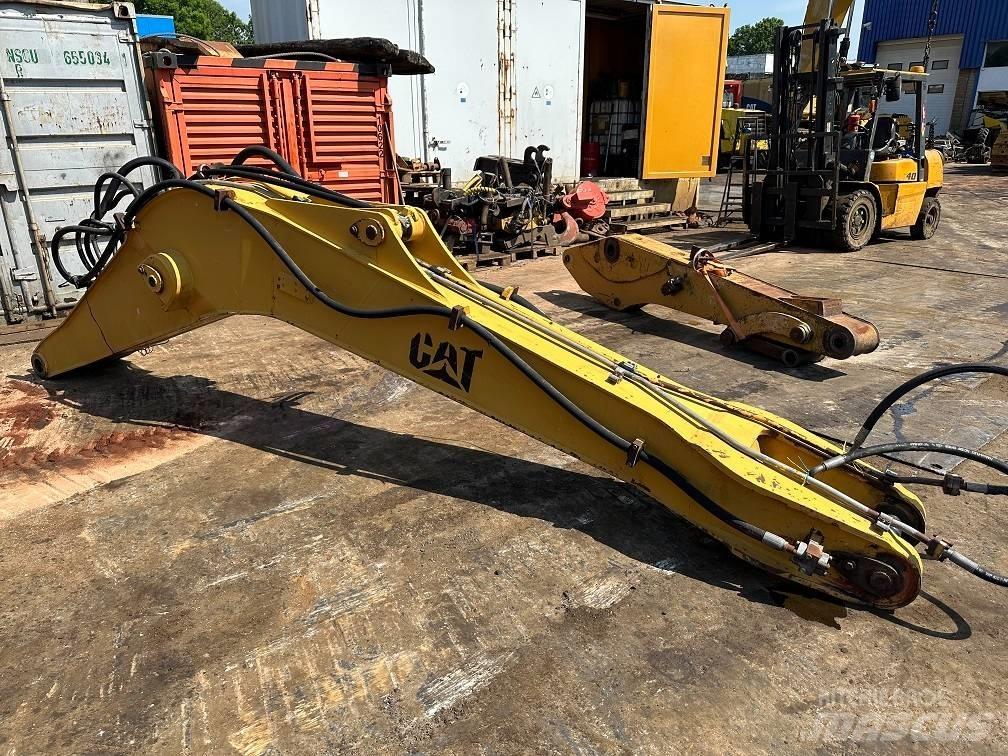 CAT 214 B FT boom Колісні екскаватори