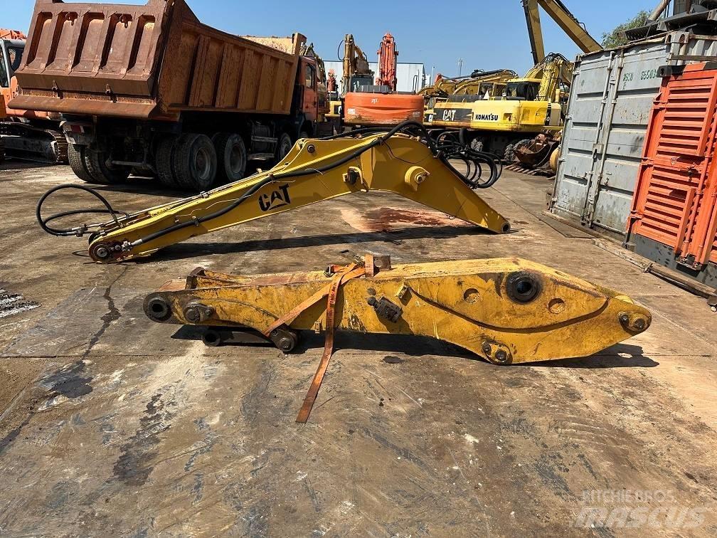 CAT 214 B FT boom Колісні екскаватори