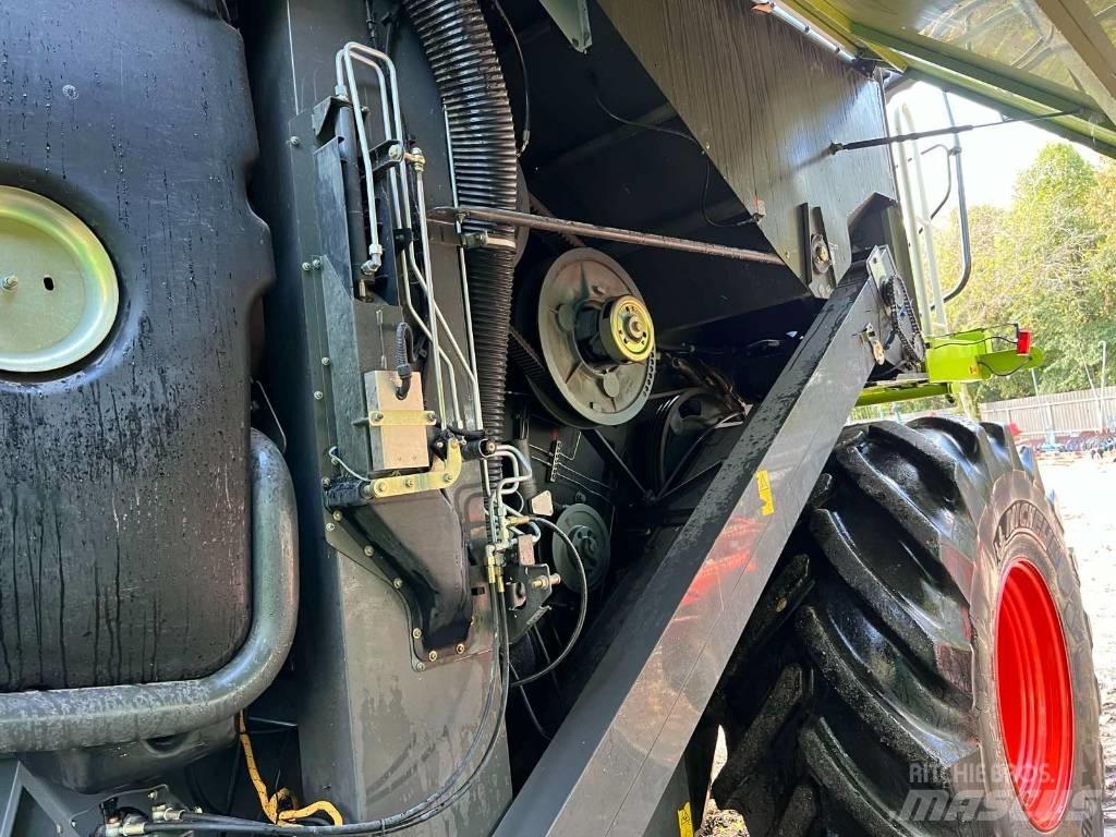 CLAAS 750 Зернозбиральні комбайни