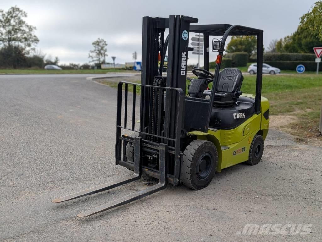 Clark GTS 25 D Дизельні навантажувачі
