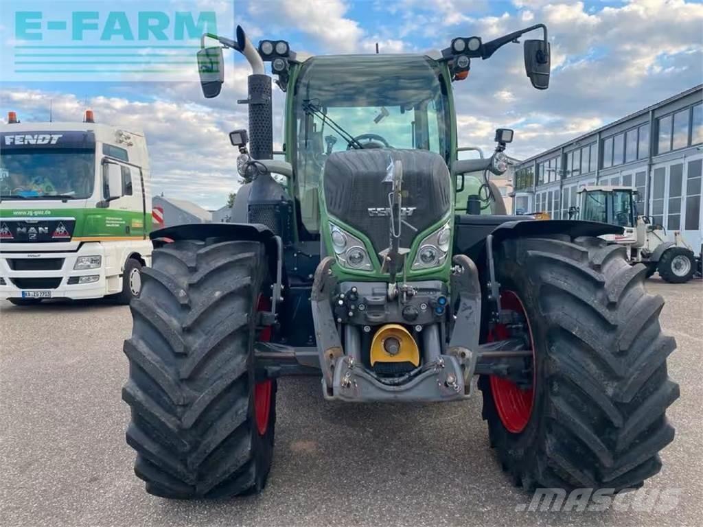 Fendt Vario 718 Трактори
