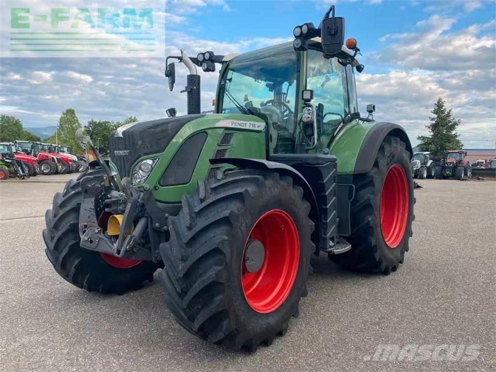 Fendt Vario 718 Трактори