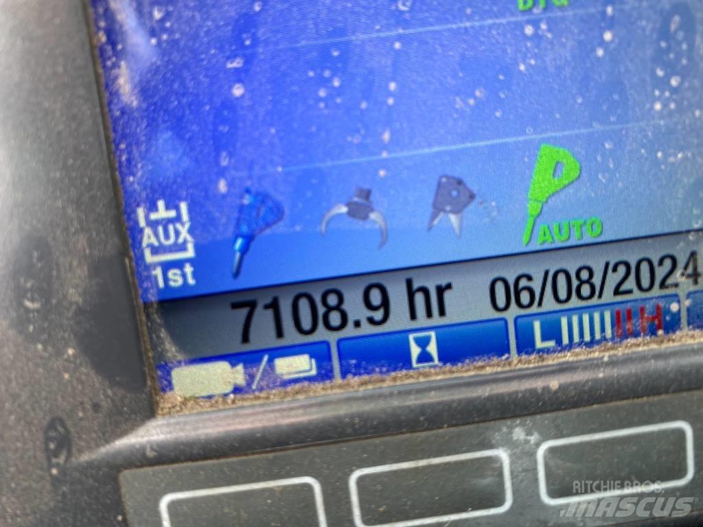 Takeuchi TB 295 W Екскаватори