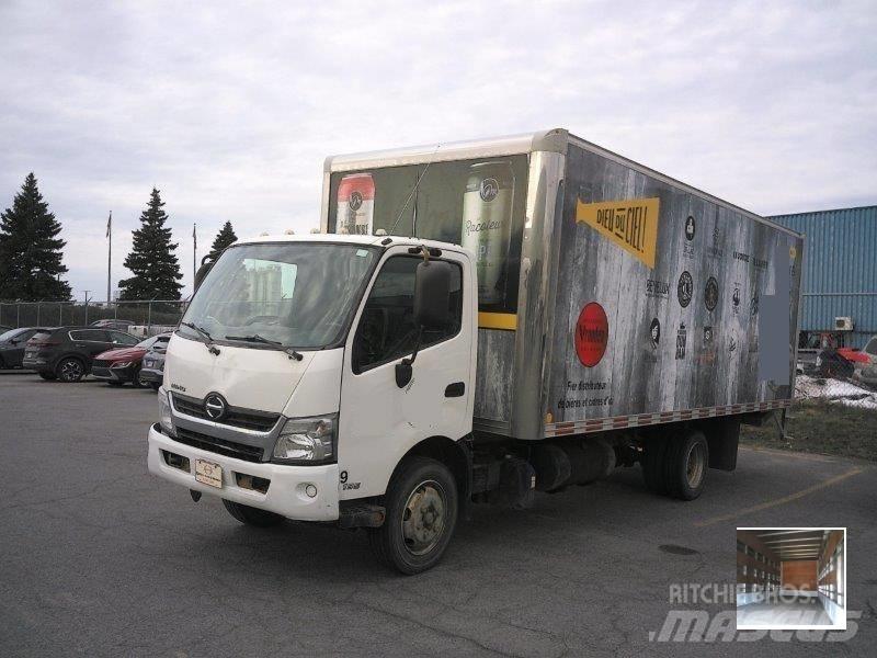 Hino 195 Панельні фургони