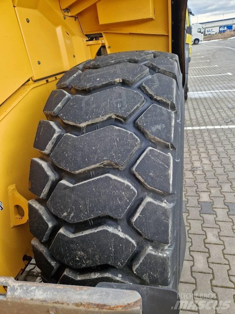Volvo L 180 H Фронтальні навантажувачі