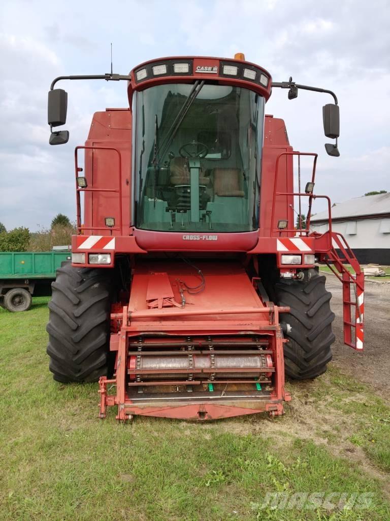 Case IH CF 80 Зернозбиральні комбайни