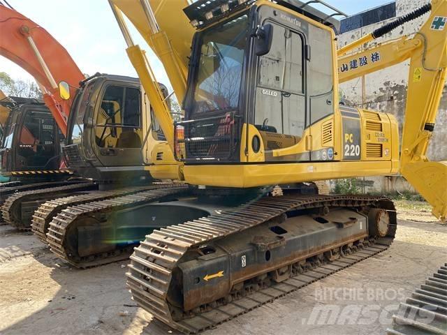 Komatsu PC 220-8 Гусеничні екскаватори