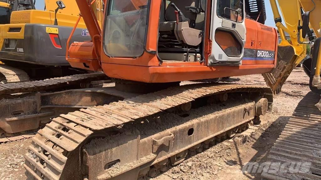 Doosan DH 300 LC-7 Гусеничні екскаватори