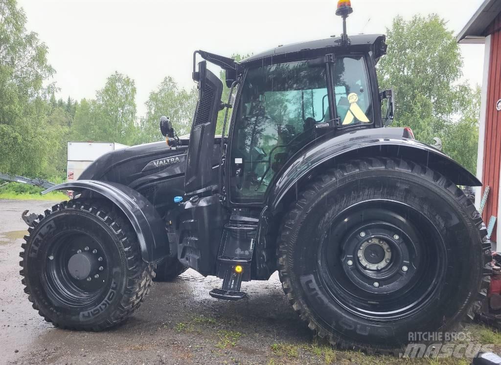 Valtra T 235 D Трактори