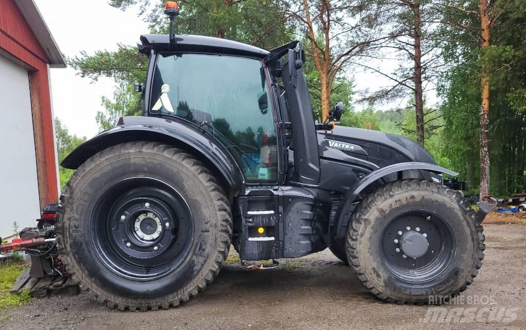Valtra T 235 D Трактори