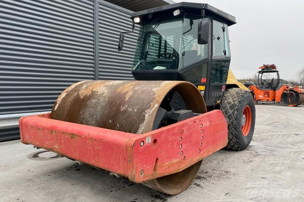 Dynapac CA302D Грунтові котки