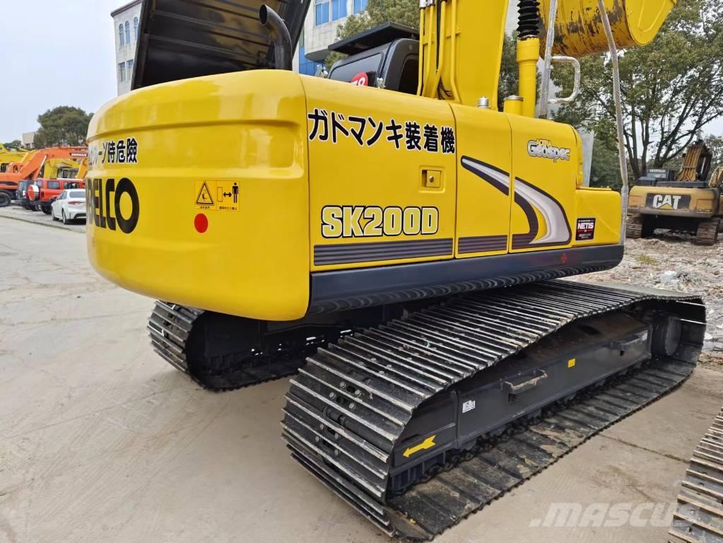 Kobelco SK 200 Гусеничні екскаватори