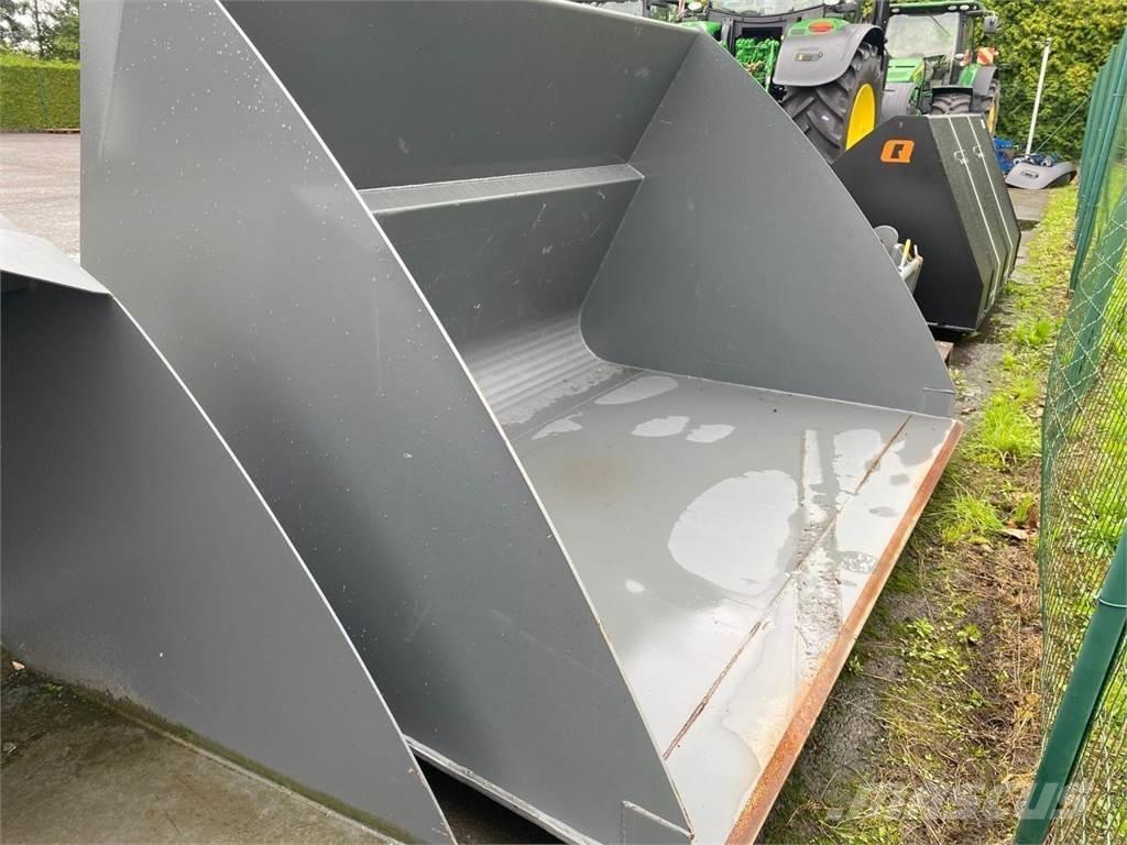 Kramer 2500 mm Запчастини та додаткове обладнання для фронтальних навантажувачів