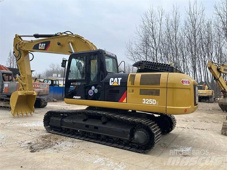 CAT 325D2 Гусеничні екскаватори